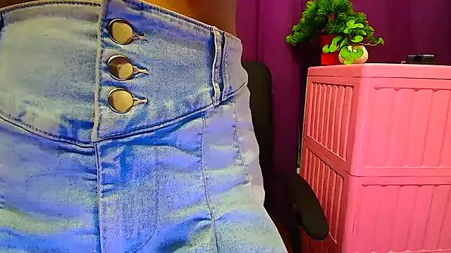 Freechat Kashish_11 on StripChat