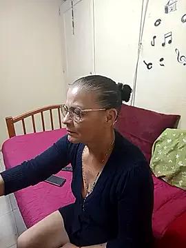 katrina_perez — Naked 5 minutos