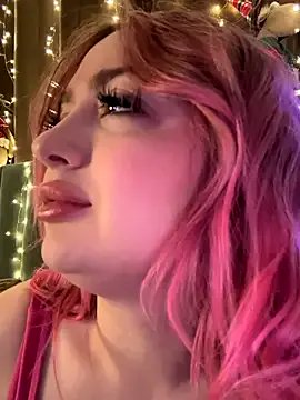 KellyMoors on StripChat