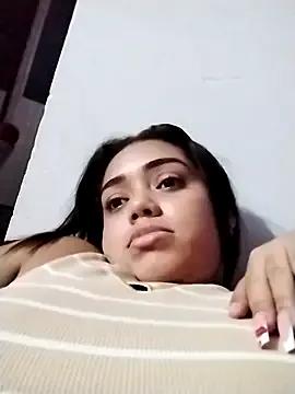 kiara_milf_ on StripChat