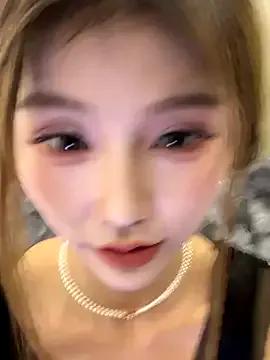 Kiki--2025 on StripChat
