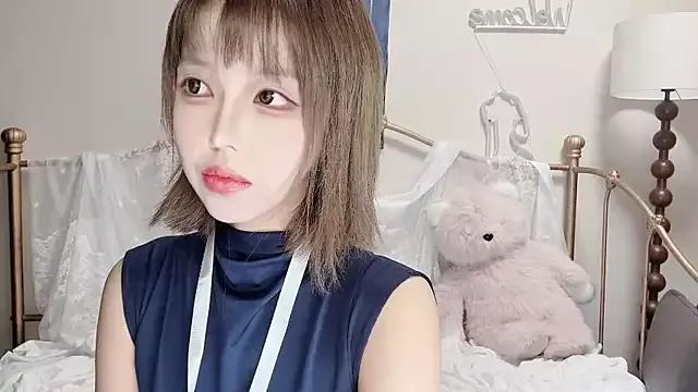 kiraa-0051 on StripChat