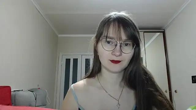 StripChat KiraGoldens is Freechat KiraGoldens — open pussy