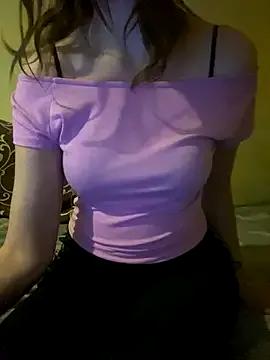 KittieCreme — Freechat on StripChat