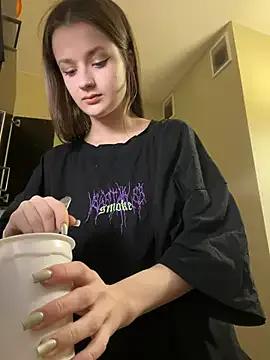 KittyQueeny on StripChat