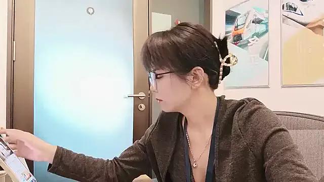 KKMM168 on StripChat