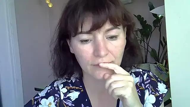 Freechat Krystal_82 on StripChat