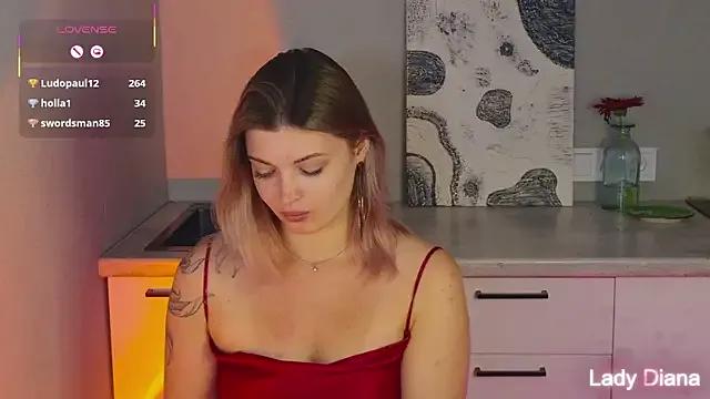 LadyDiLancaster on StripChat