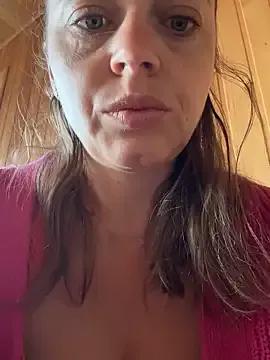 ladywithbigass on StripChat