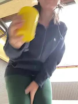 ladywithbigass on StripChat