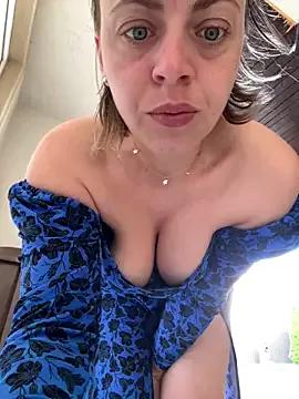 ladywithbigass on StripChat