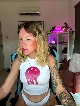 Lara_Bergmann on StripChat