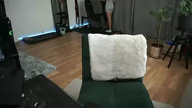 LaraPunkt on StripChat