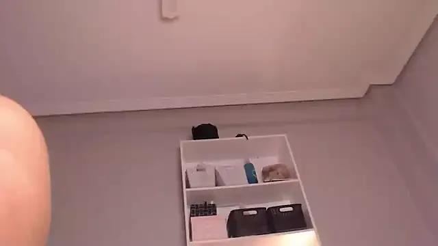 Latina_BigBoobs on StripChat