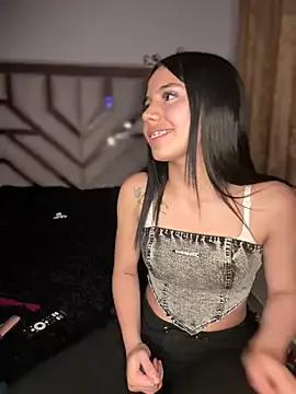 Laura-Khalifa on StripChat