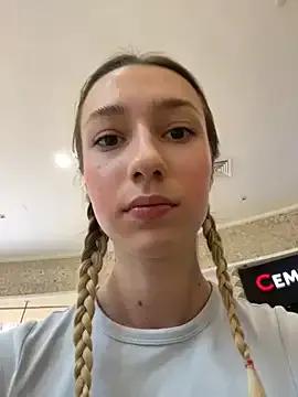 Lia__Love on StripChat