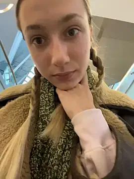 Lia__Love on StripChat