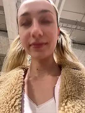 Lia__Love — Say HELLO to my pussy with buzzz