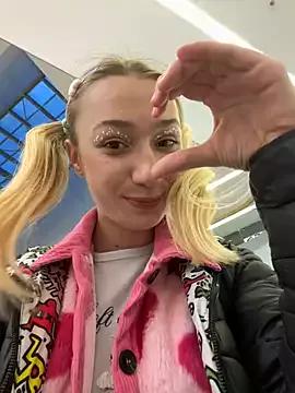 Lia__Love on StripChat