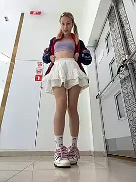 Lia__Love on StripChat