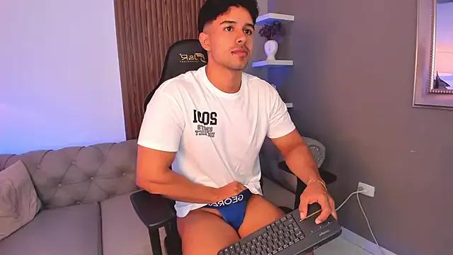 liam_collins21 on StripChat