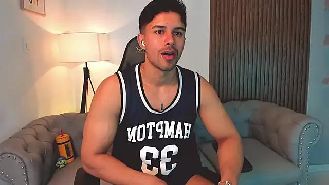 liam_collins21 on StripChat