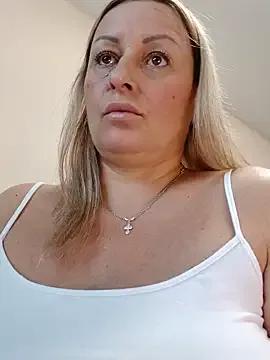 Liana_MilfHot on StripChat