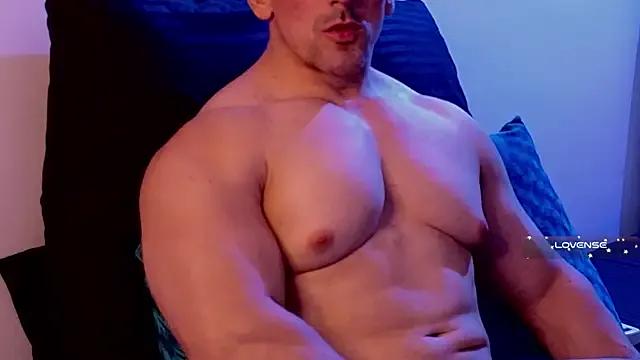 Freechat life_warrior on StripChat