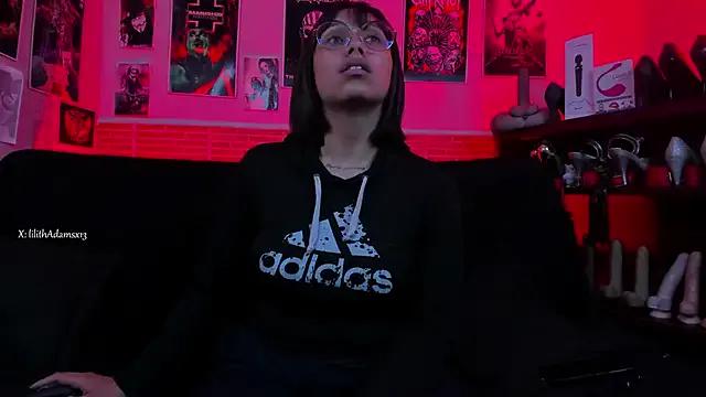 lilith-deveraux on StripChat