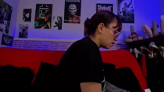 lilith-deveraux on StripChat