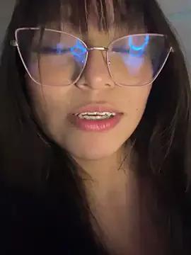 Lily_candy_X on StripChat