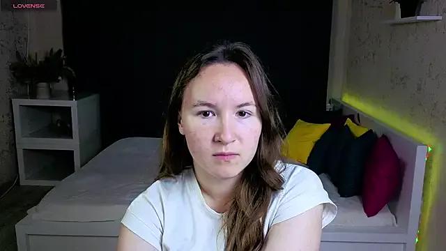 Little_doll_meow on StripChat