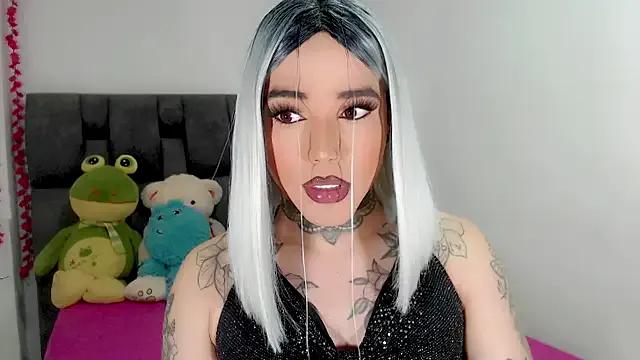 Freechat little_star_porn on StripChat