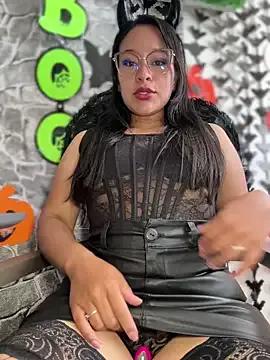 Liulee2 on StripChat