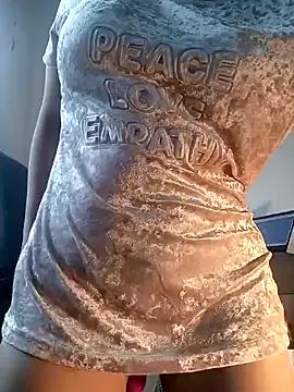 Liulee2 on StripChat