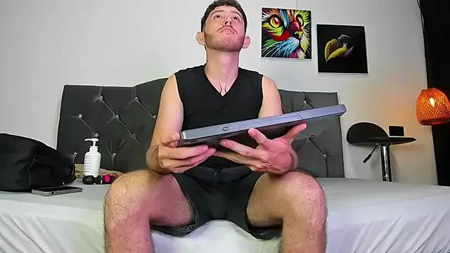 louis_bcasta1 on StripChat