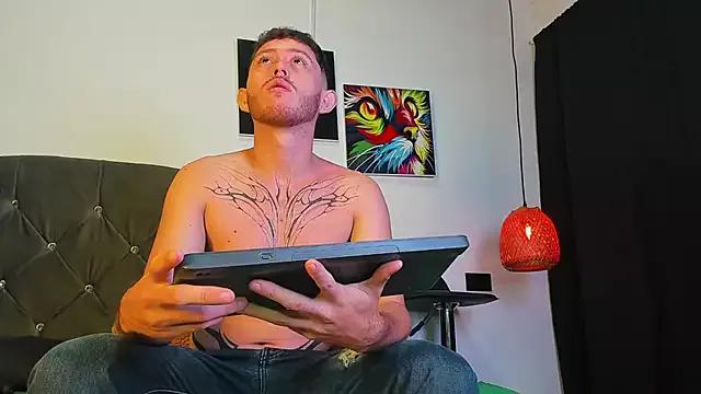 louis_bcasta1 on StripChat