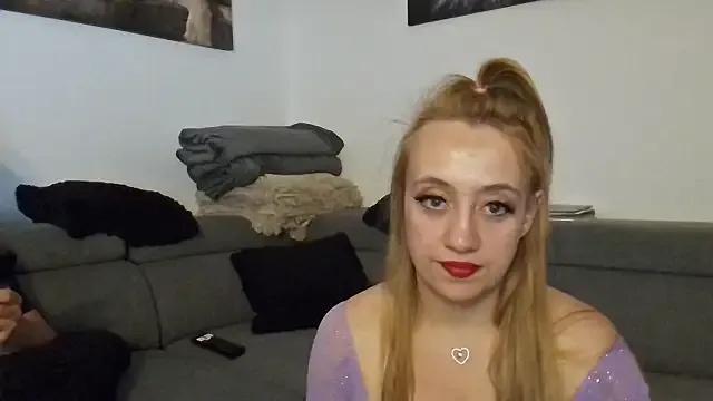 Freechat LoveXAddict on StripChat