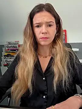 lucie_mehott — DOIGTE TA PETITE CHATTE