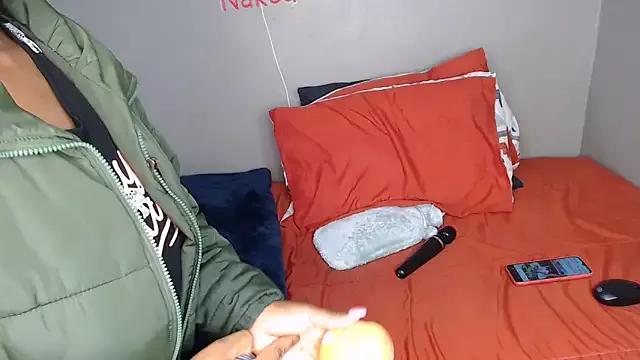 StripChat Lunalee is Freechat Lunalee — show boobs