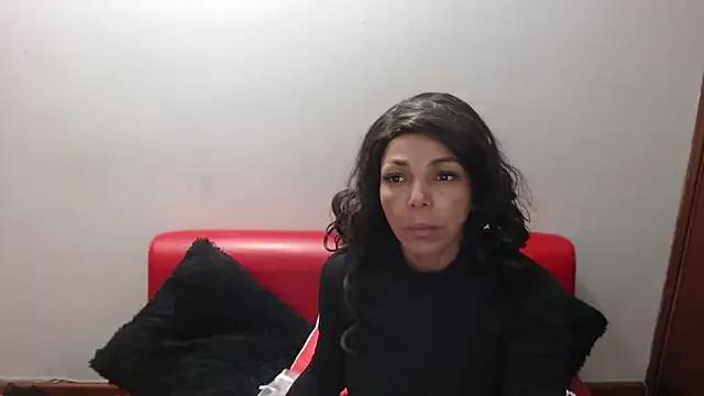 Freechat Lunasquirt1985 on StripChat