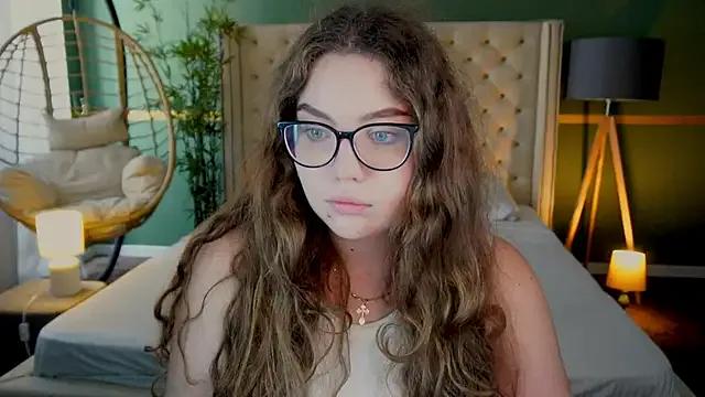 Private LuxSopphia on StripChat