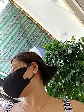 Freechat lyna_bl on StripChat