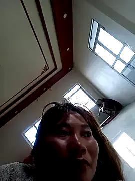 Freechat Mainay0033 on StripChat