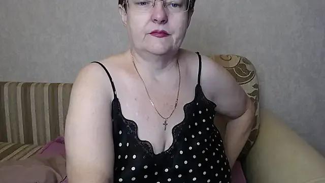 MargieEvans — naked pussy close up