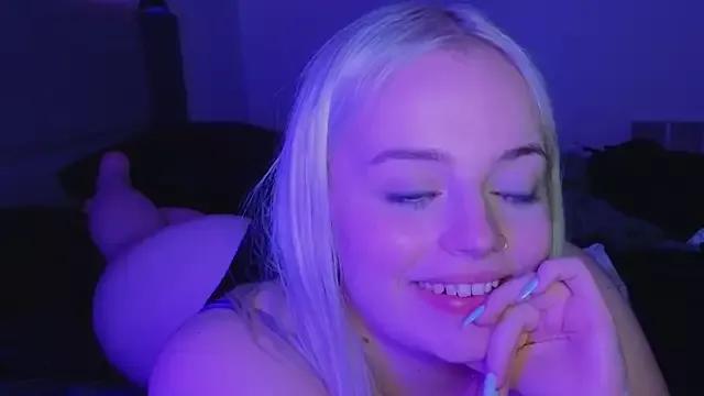 Freechat margot_robbie7 on StripChat