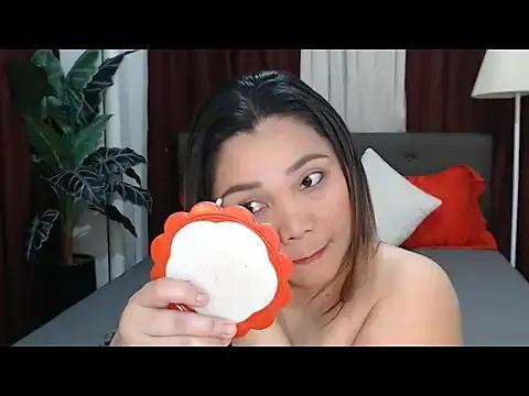 MarielRose143 on StripChat