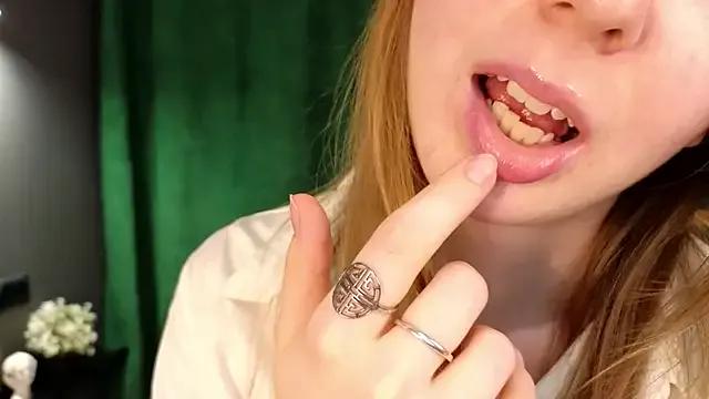 Freechat MarjorieBrown on StripChat