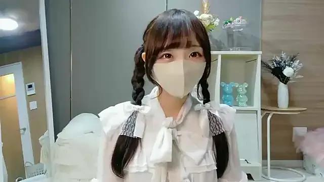 Mashiro-chan on StripChat