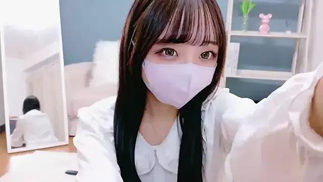 Mashiro-chan on StripChat